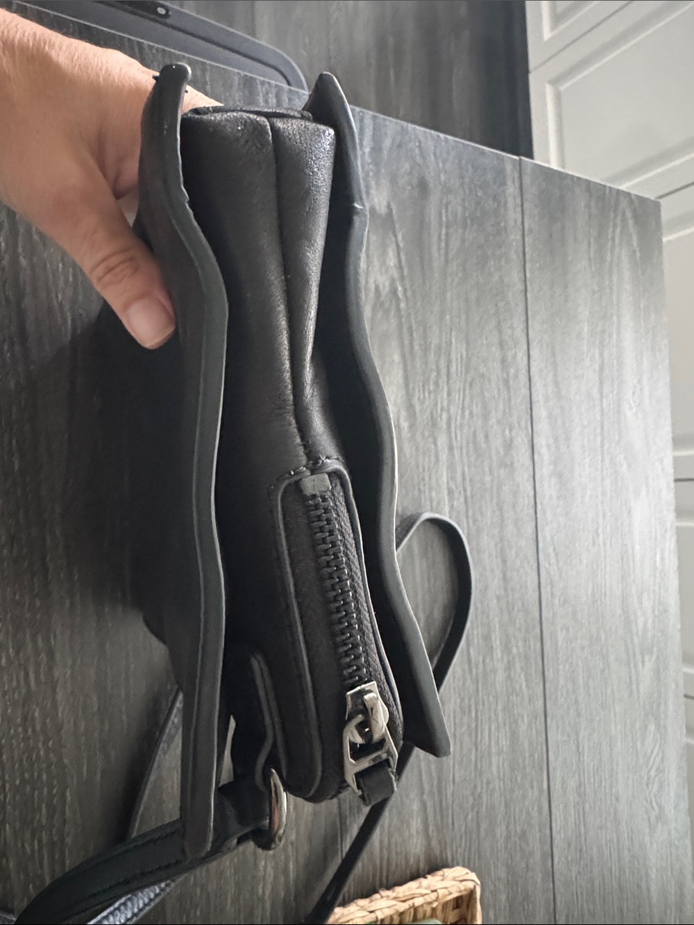 Botkier Leather Black Crossbody Shoulder Bag - Picture 8 of 11